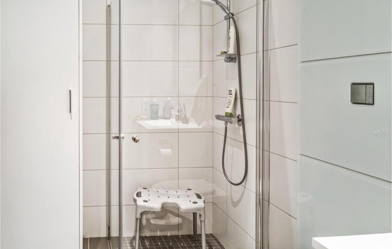 Awesome Apartment In Kristiansand With Wifi Ngoại thất bức ảnh